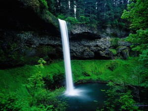South-Falls-Silver-Falls-State-Park-Oregon-1