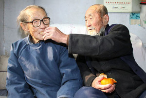 cute-old-couple